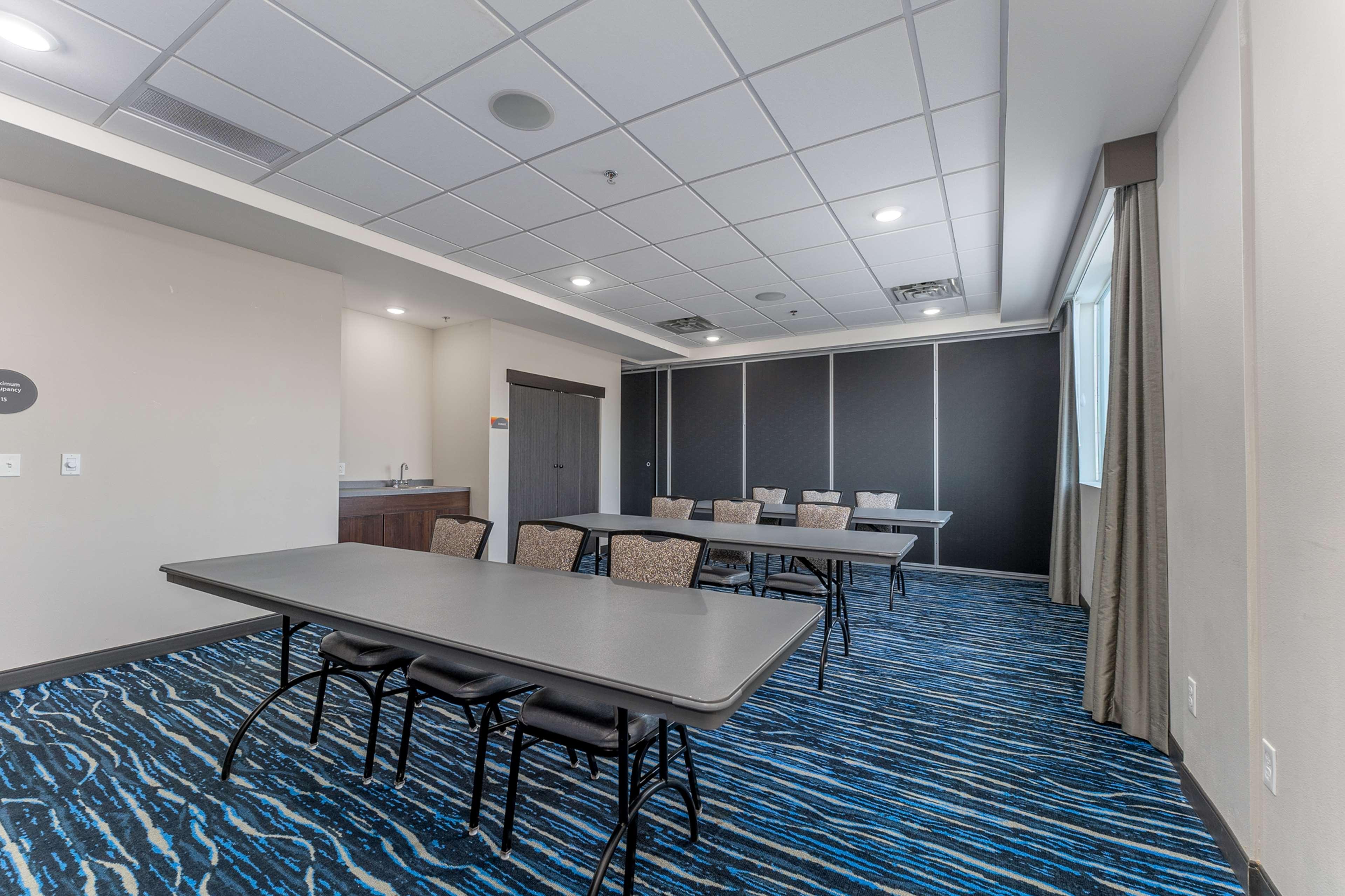Glo Best Western Dawley Farms In Сиукс Фолс Екстериор снимка