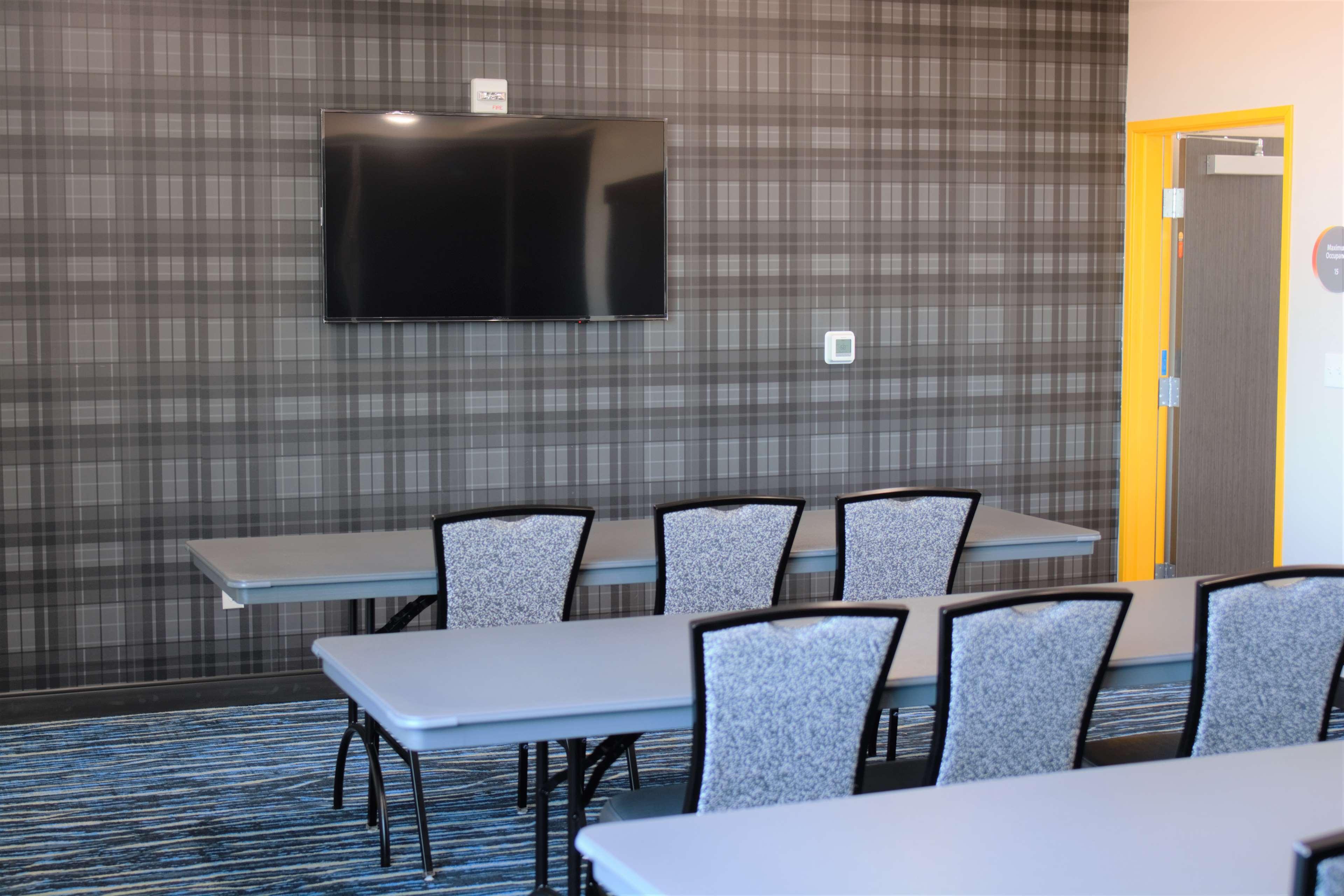 Glo Best Western Dawley Farms In Сиукс Фолс Екстериор снимка
